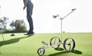 Golf-Trolleys im Vergleich: Elektrisch vs. Manuell – Welcher passt zu dir?