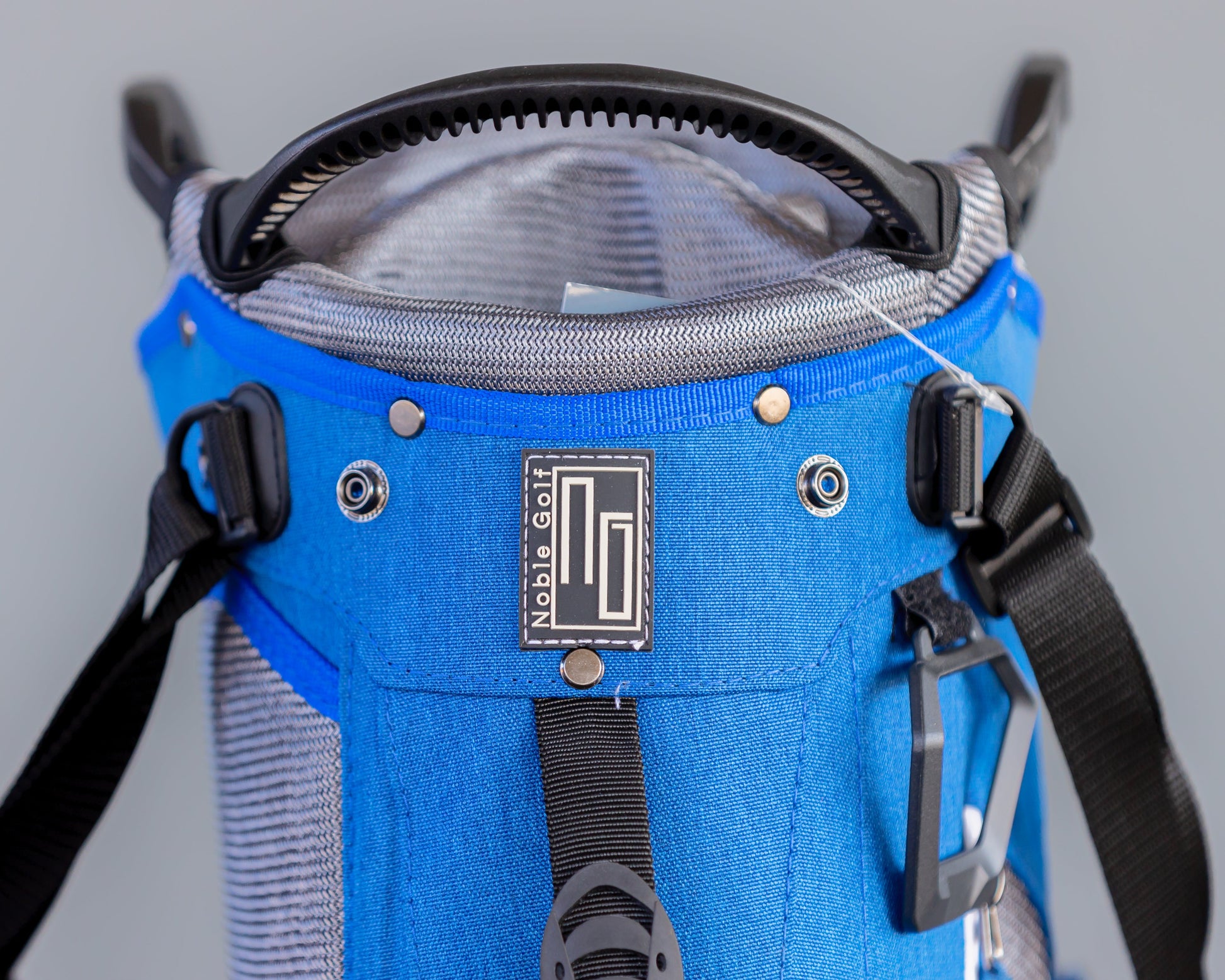 Noble Performance Hybrid Standbag (in 3 Farben)